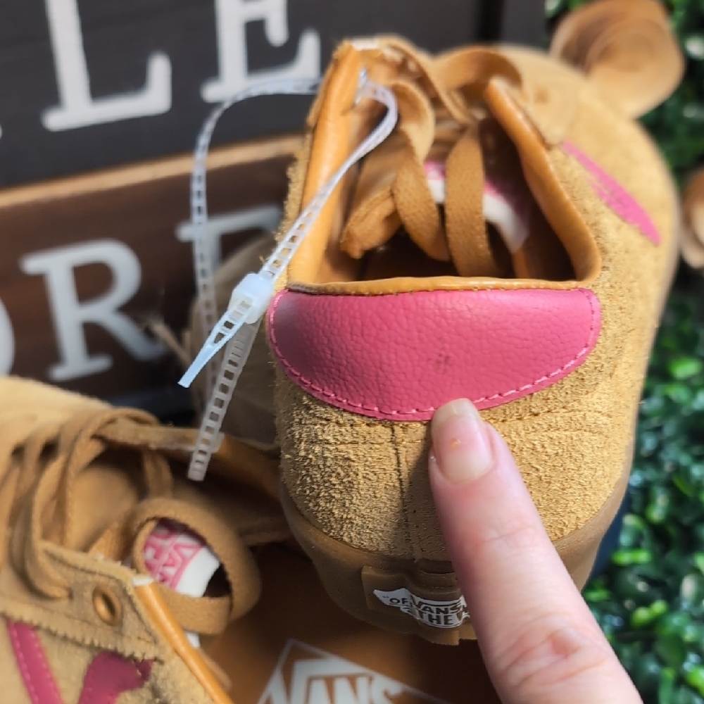 Sassy Suede & Popn Pink Leather Ladies Vans - Picture 8 of 14